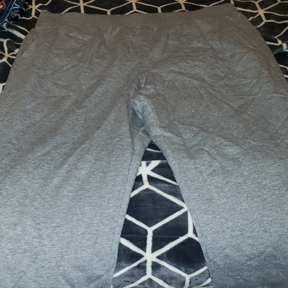 NWOT Sweat pants 2 for 1.